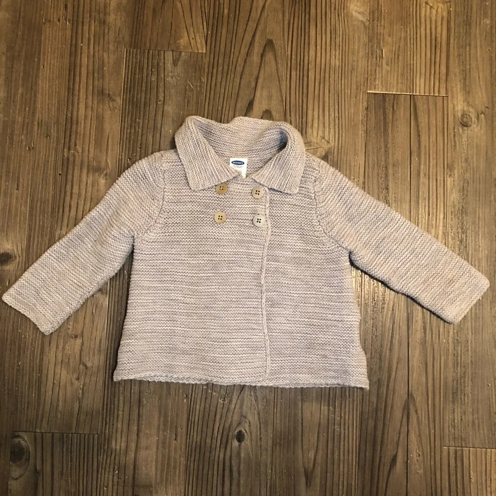 Gray Old Navy Sweater, size 6-12 months - Picture 1 of 6